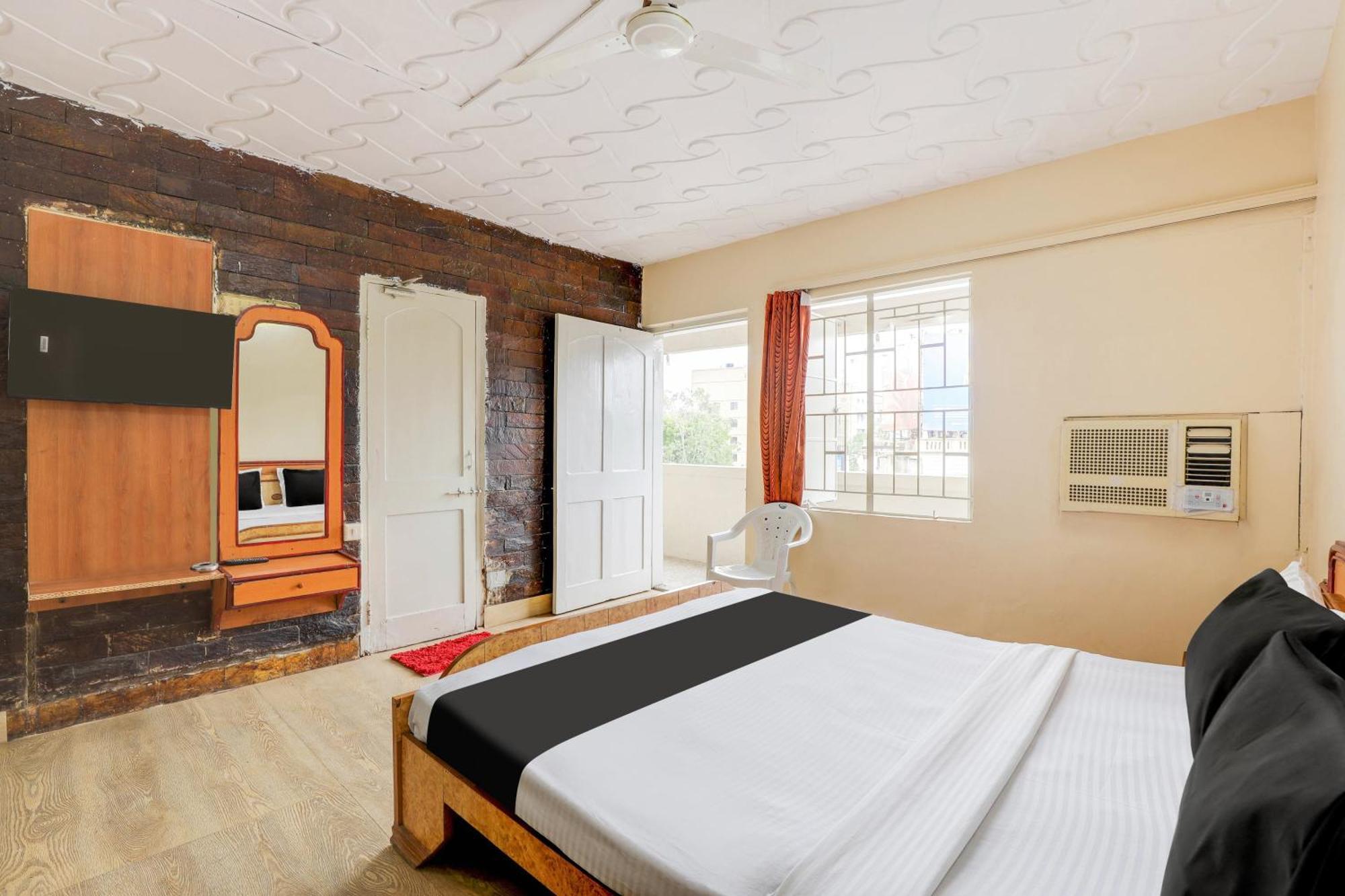 Hotel O Ellis Ahmadábád Kültér fotó