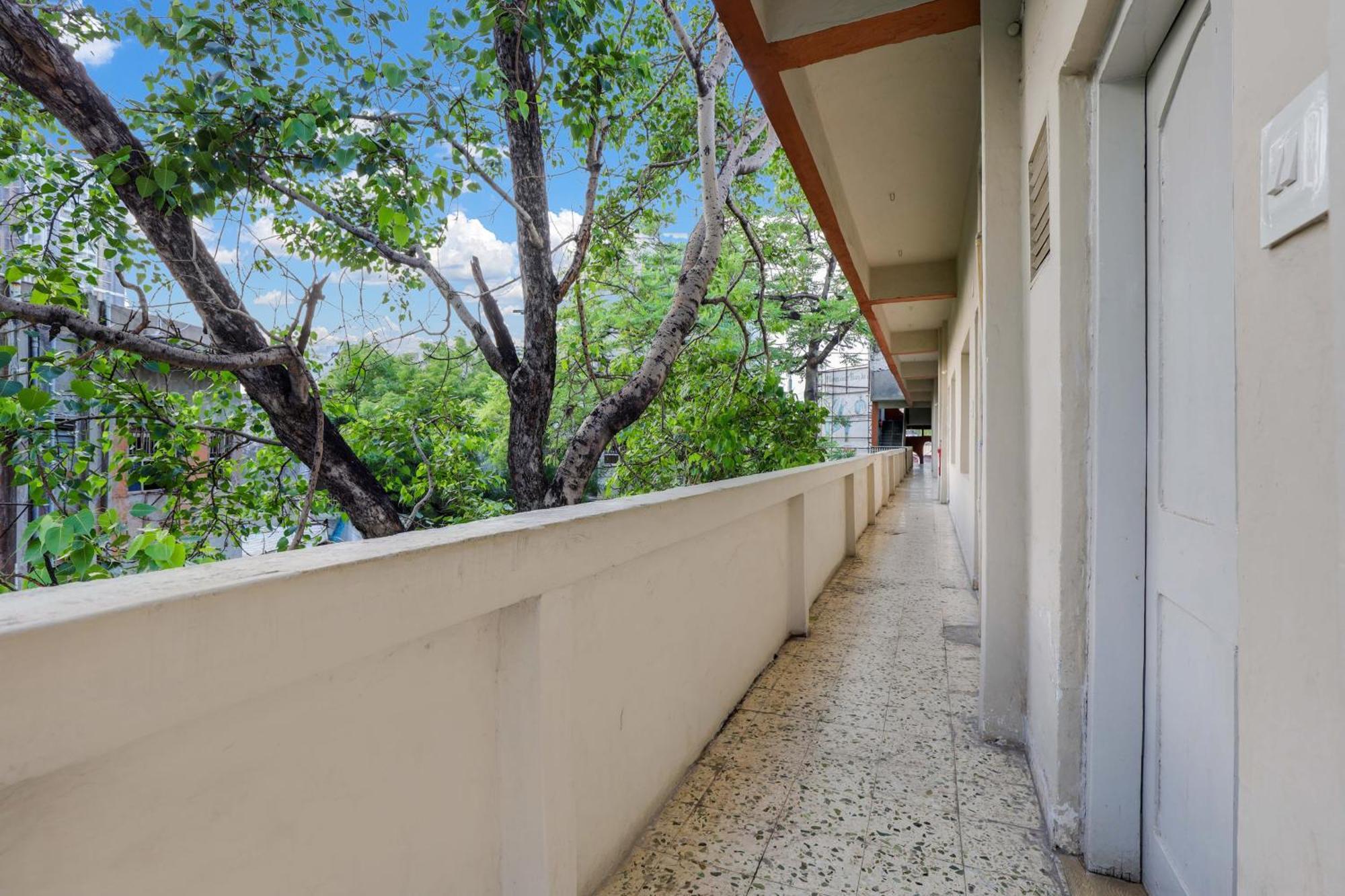 Hotel O Ellis Ahmadábád Kültér fotó