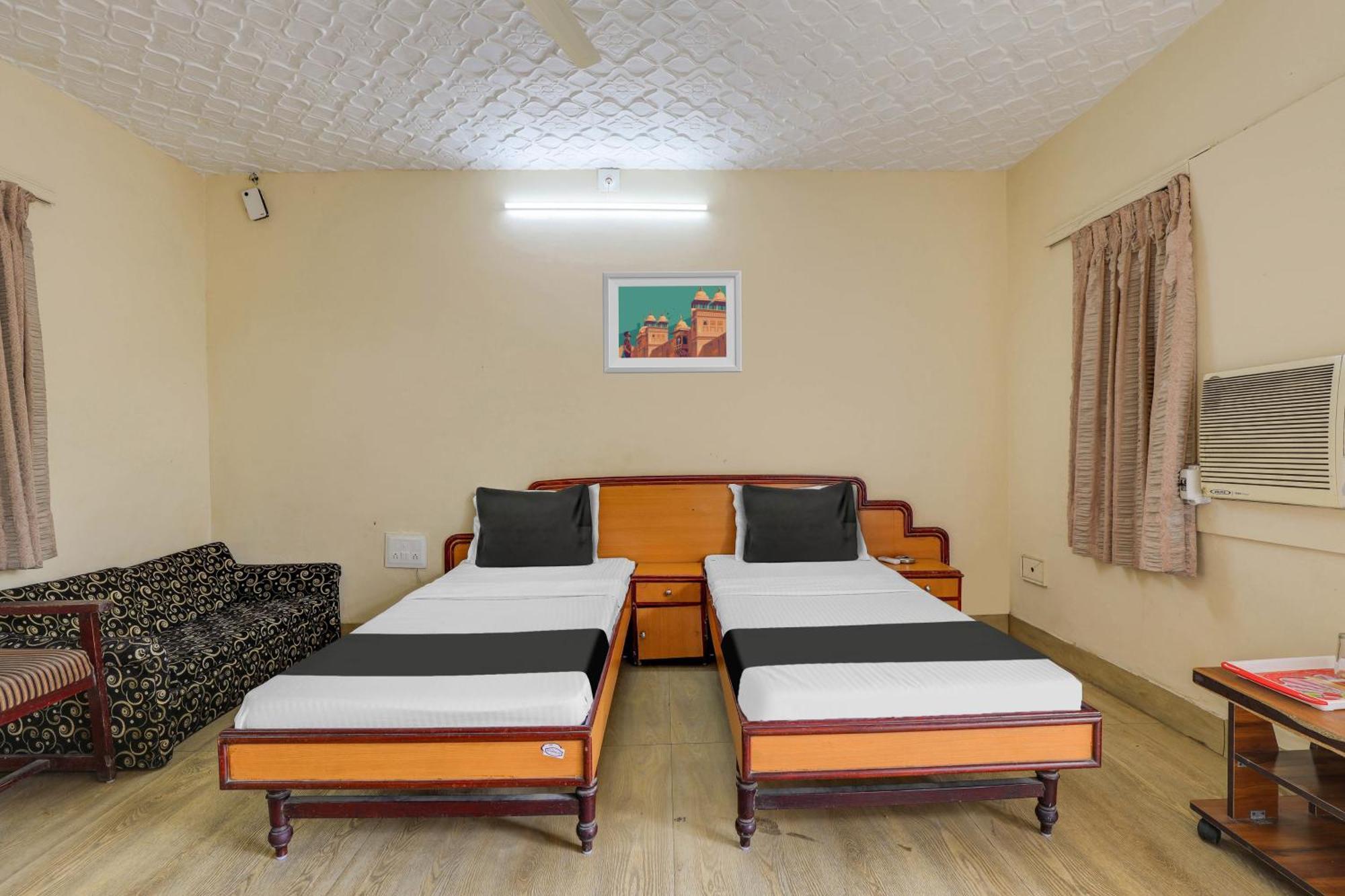 Hotel O Ellis Ahmadábád Kültér fotó